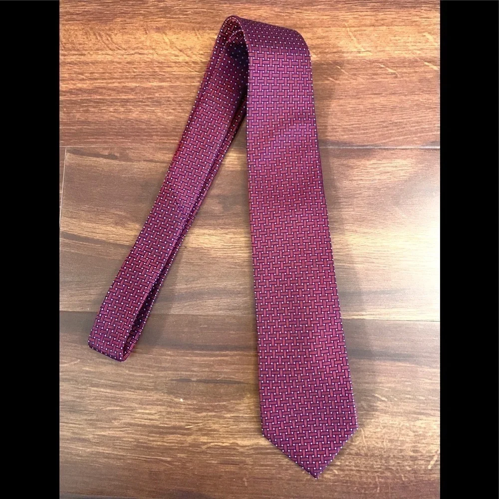 🍂SALE🍂 TASSO ELBA Burgundy 100% Silk Necktie
